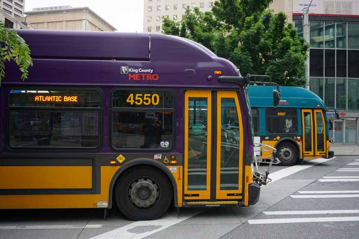 King County Metro New Flyer Xcelsior XT60 4550 & DE60LFR 6897